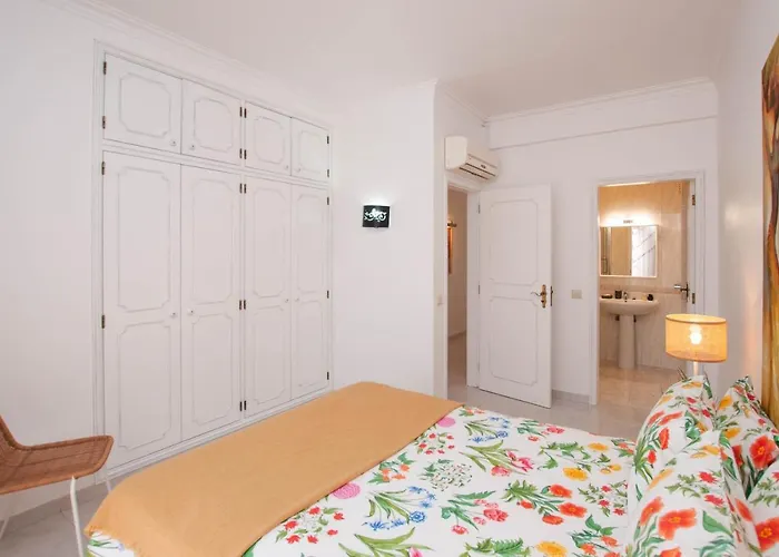 公寓 Waves By Ocvillas